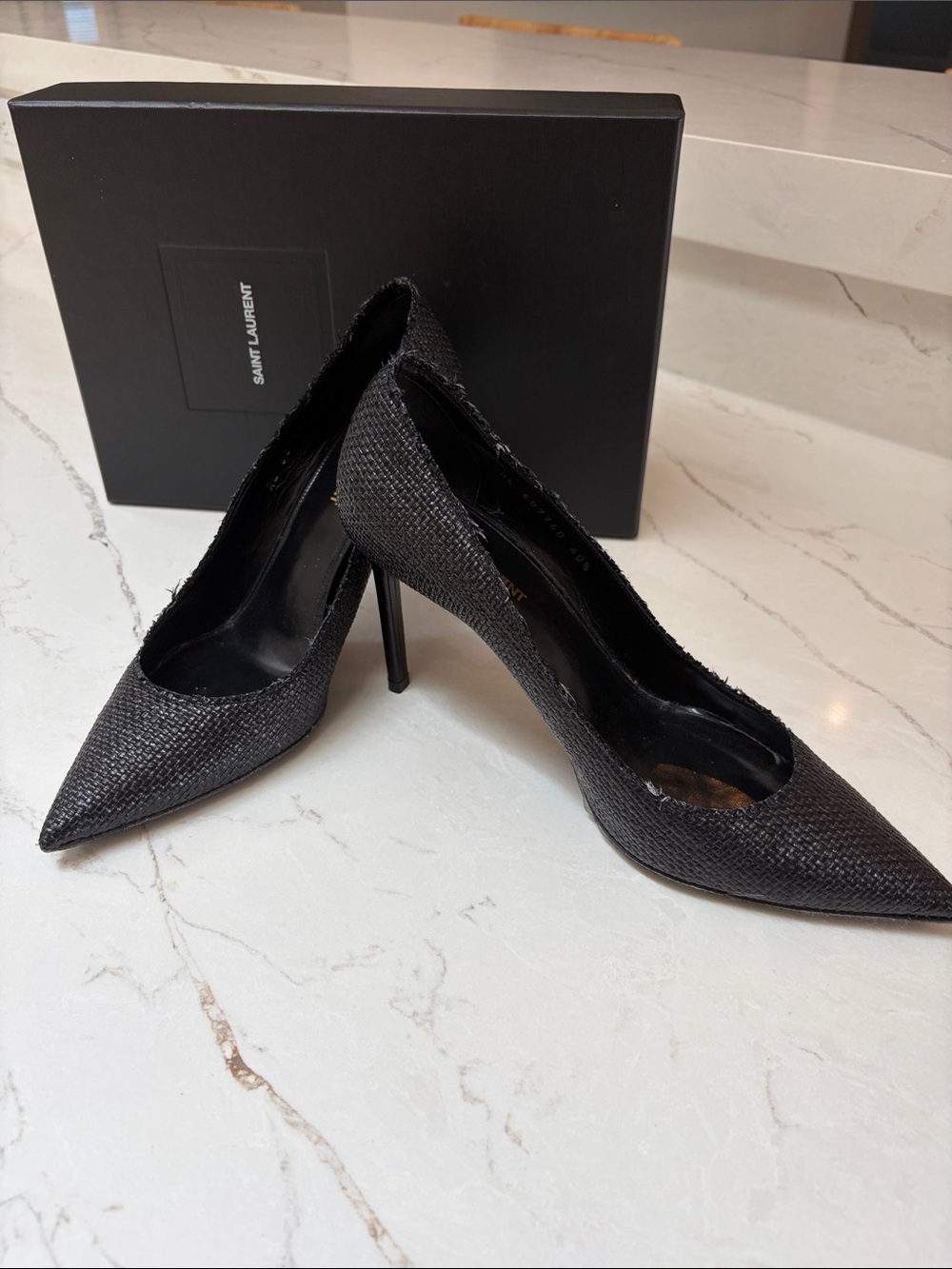 Saint Laurent Anja Woven Black Pointed-Toe Pumps Sz 40.5 LIKE NEW W BOX & DB